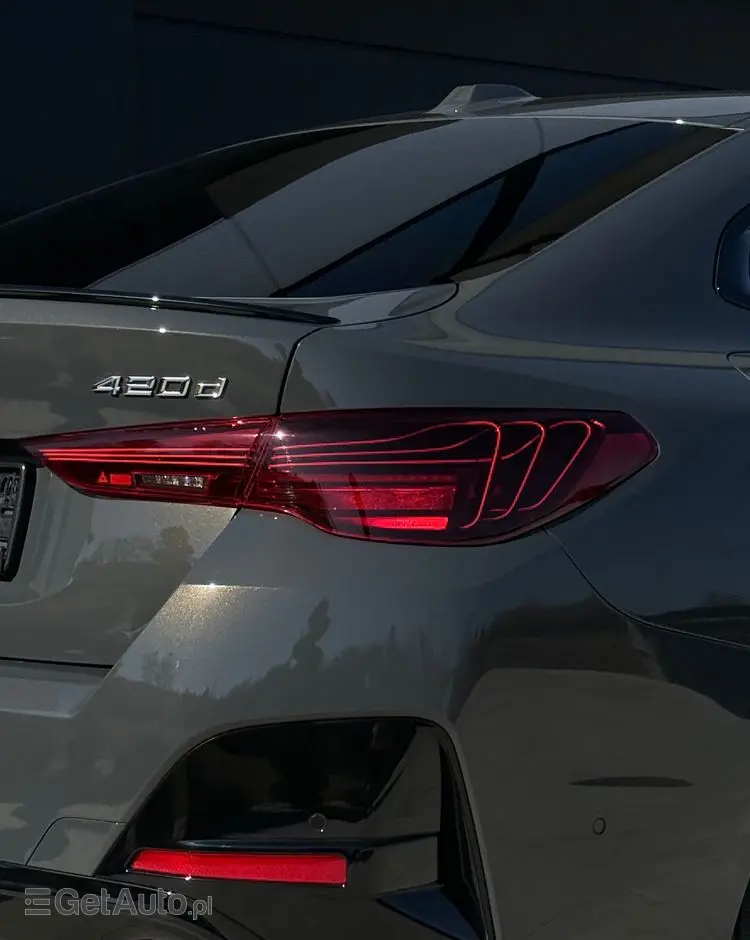 BMW Seria 4 420d xDrive Sport-Aut M Sport