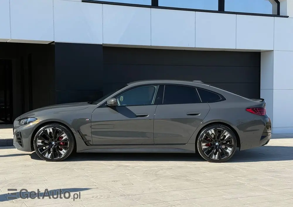 BMW Seria 4 420d xDrive Sport-Aut M Sport