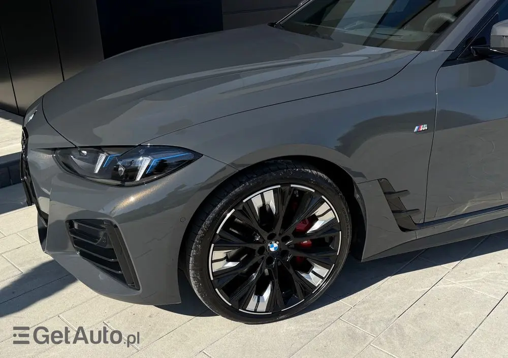 BMW Seria 4 420d xDrive Sport-Aut M Sport
