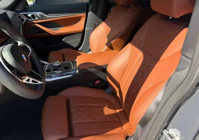 BMW Seria 4 420d xDrive Sport-Aut M Sport