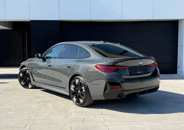 BMW Seria 4 420d xDrive Sport-Aut M Sport