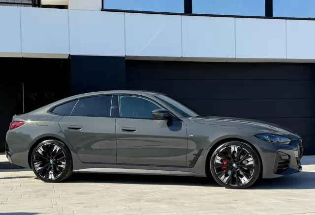 BMW Seria 4 420d xDrive Sport-Aut M Sport