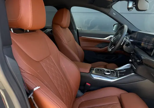 BMW Seria 4 420d xDrive Sport-Aut M Sport