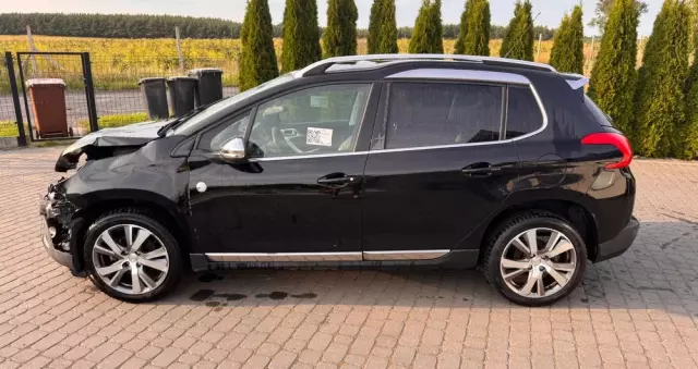 PEUGEOT 2008 PureTech 130 GPF Stop&Start Crossway