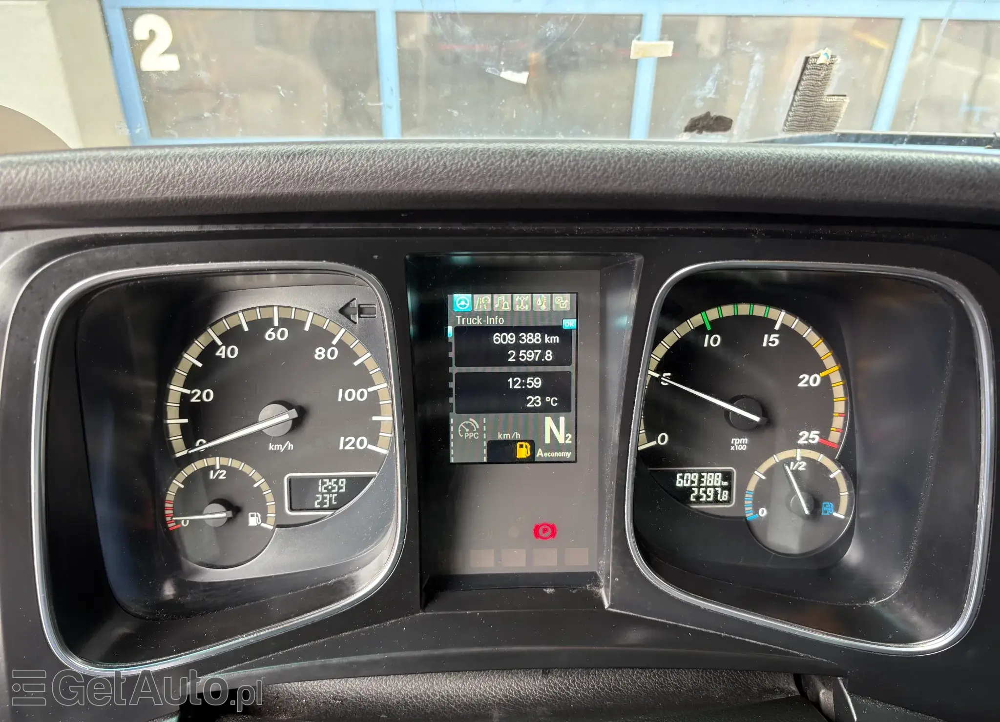 MERCEDES-BENZ Actros 