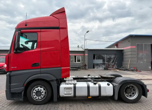 MERCEDES-BENZ Actros 