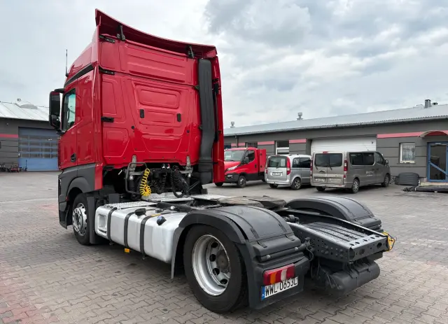 MERCEDES-BENZ Actros 