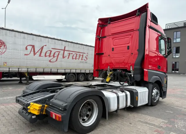 MERCEDES-BENZ Actros 