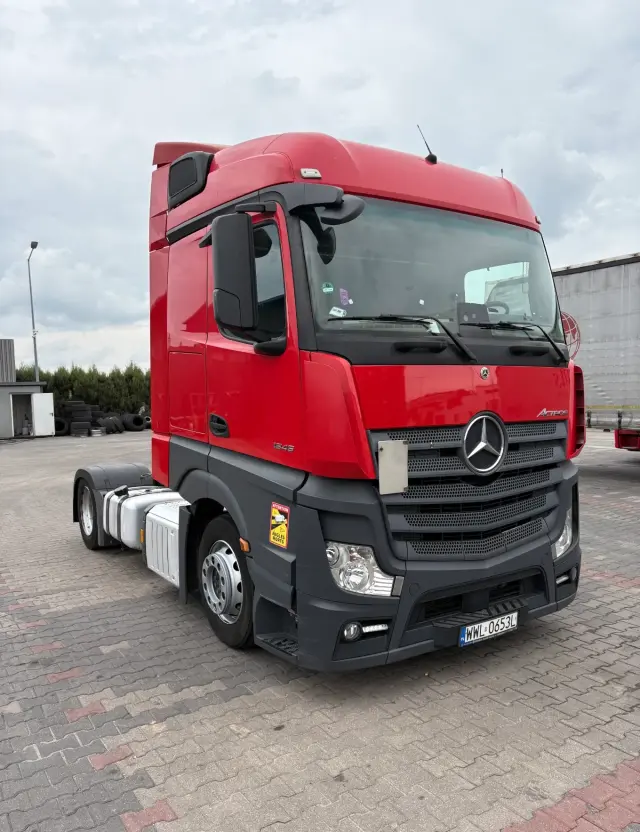 MERCEDES-BENZ Actros 