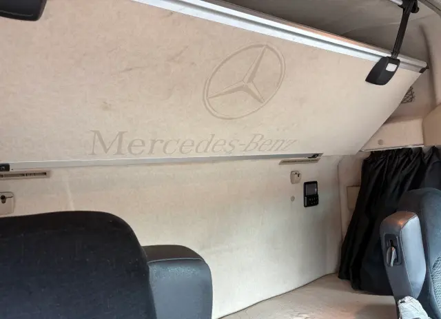 MERCEDES-BENZ Actros 