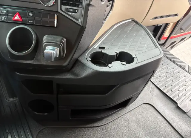 MERCEDES-BENZ Actros 