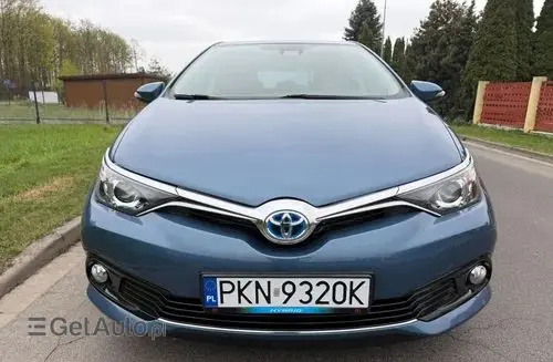 TOYOTA Auris 