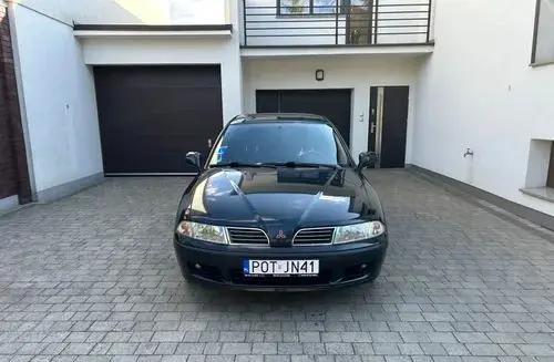 MITSUBISHI Carisma 