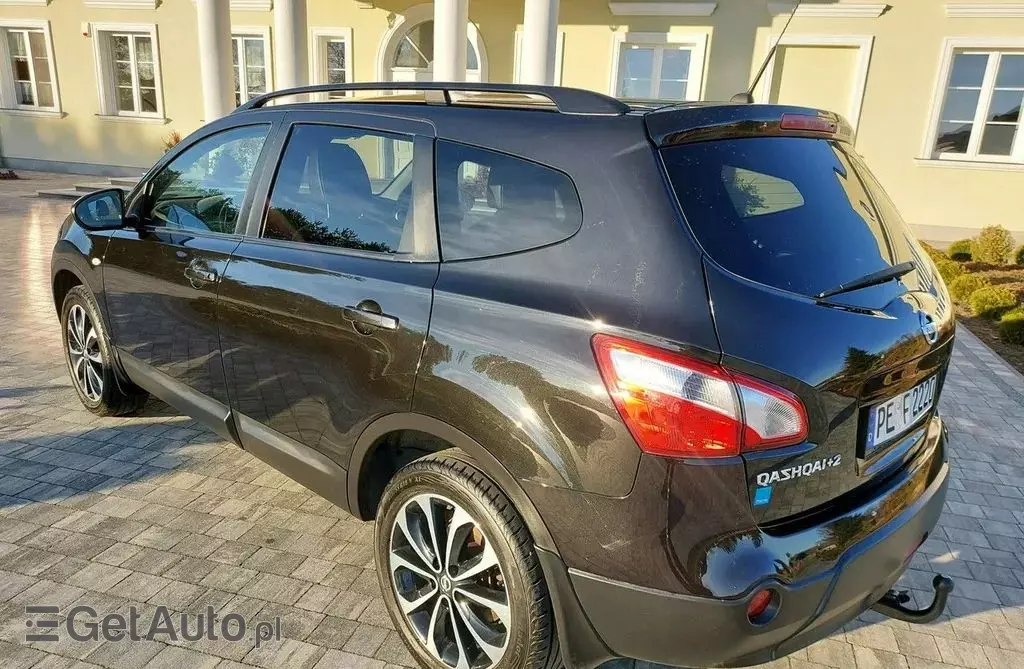 NISSAN Qashqai+2 