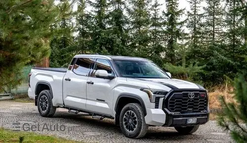TOYOTA Tundra 