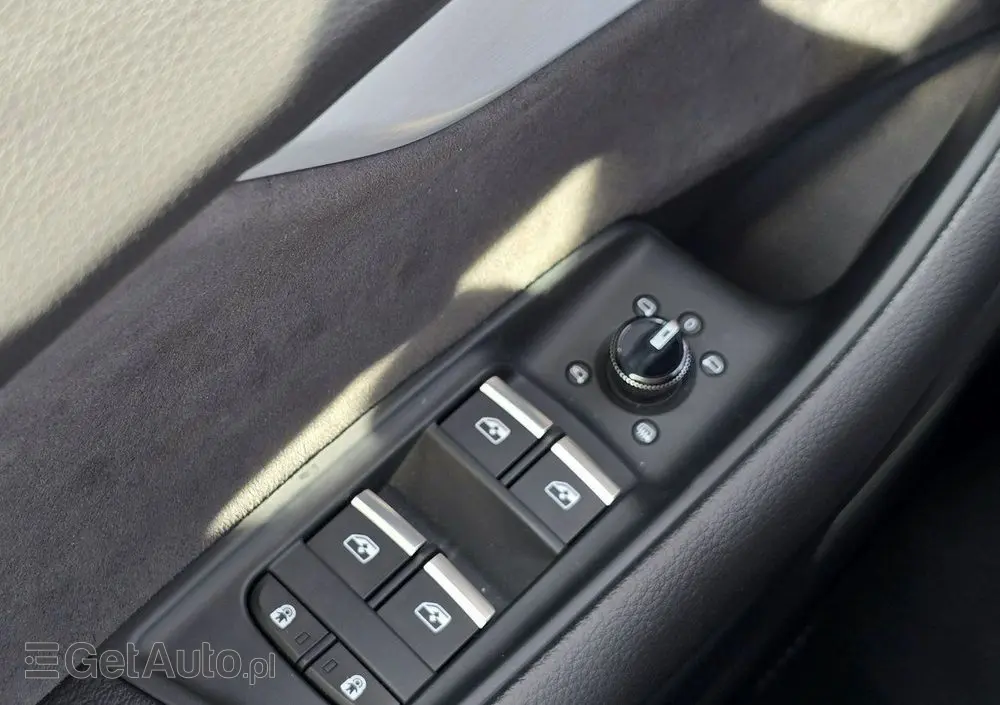 AUDI Q8 50 TDI quattro tiptronic