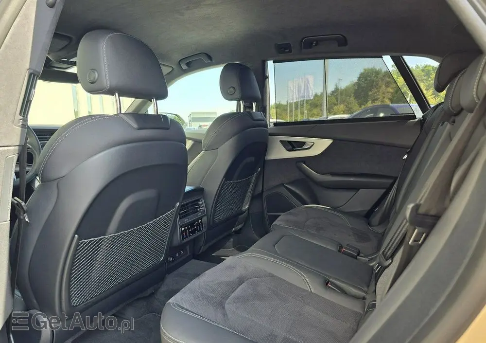 AUDI Q8 50 TDI quattro tiptronic