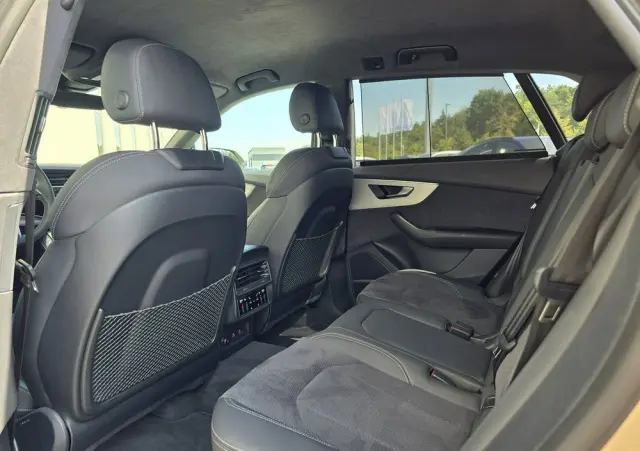 AUDI Q8 50 TDI quattro tiptronic