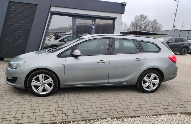 OPEL Astra 1.4 Turbo (120 KM)