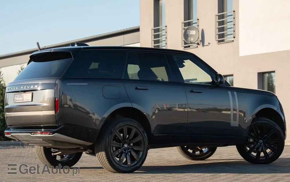LAND ROVER Range Rover D300 HSE