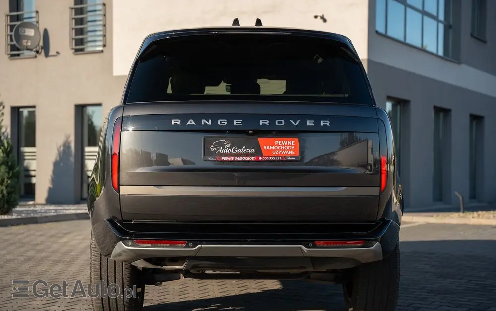 LAND ROVER Range Rover D300 HSE