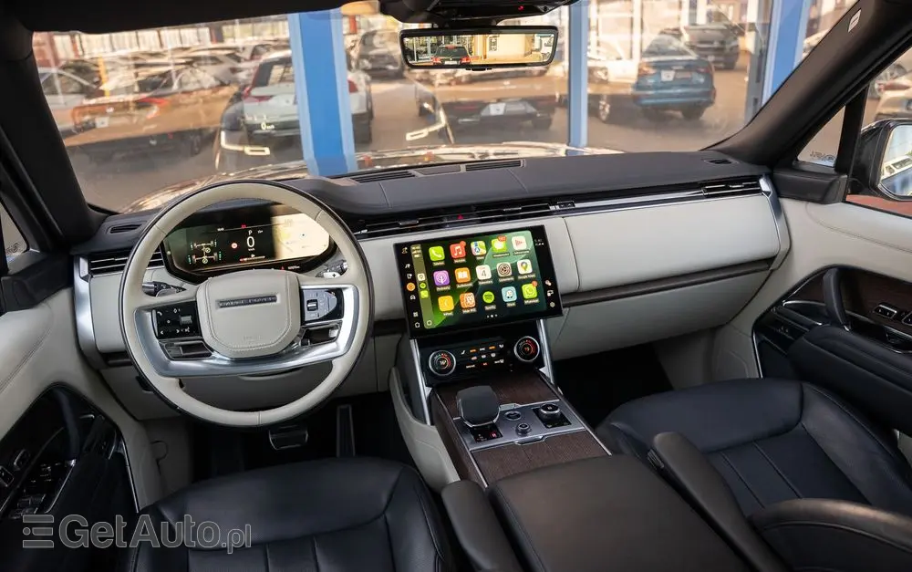 LAND ROVER Range Rover D300 HSE