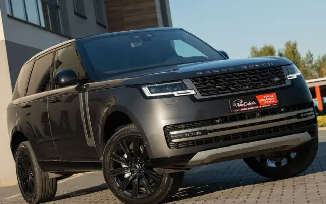 LAND ROVER Range Rover D300 HSE