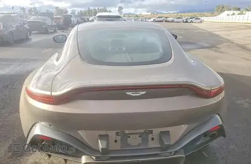 ASTON MARTIN Vantage 