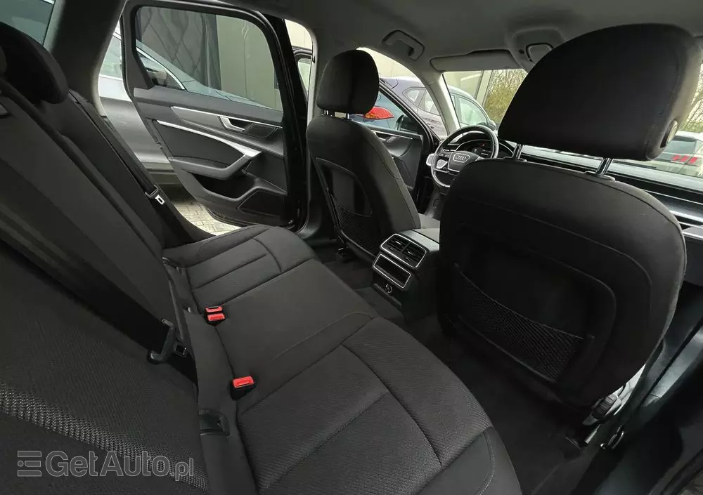 AUDI A6 Avant 40 TDI S tronic