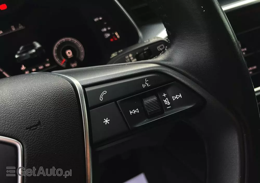 AUDI A6 Avant 40 TDI S tronic