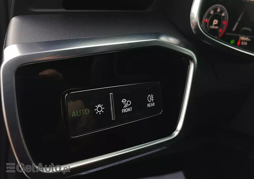 AUDI A6 Avant 40 TDI S tronic