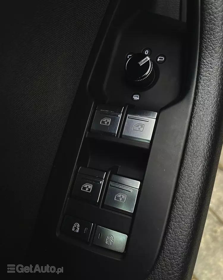 AUDI A6 Avant 40 TDI S tronic