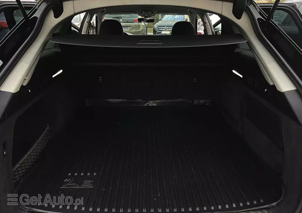 AUDI A6 Avant 40 TDI S tronic