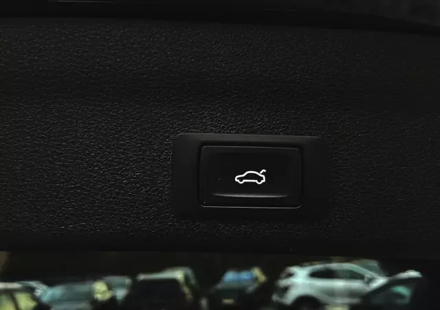 AUDI A6 Avant 40 TDI S tronic