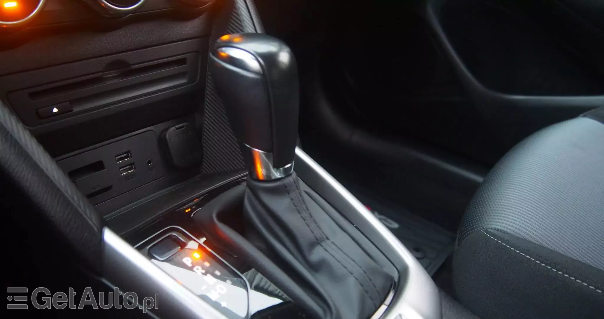 MAZDA CX-3 SKYACTIV-G 120 SKYACTIV-Drive FWD Sports-Line