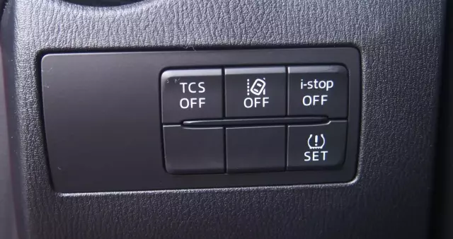 MAZDA CX-3 SKYACTIV-G 120 SKYACTIV-Drive FWD Sports-Line