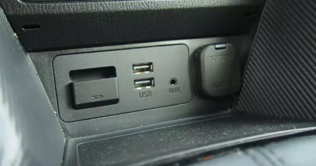 MAZDA CX-3 SKYACTIV-G 120 SKYACTIV-Drive FWD Sports-Line