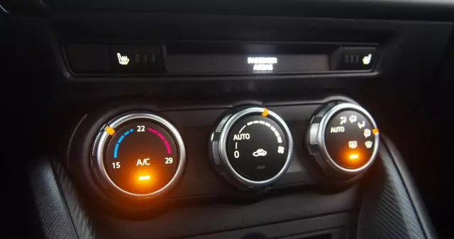 MAZDA CX-3 SKYACTIV-G 120 SKYACTIV-Drive FWD Sports-Line