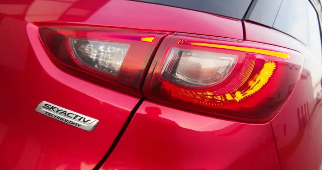 MAZDA CX-3 SKYACTIV-G 120 SKYACTIV-Drive FWD Sports-Line