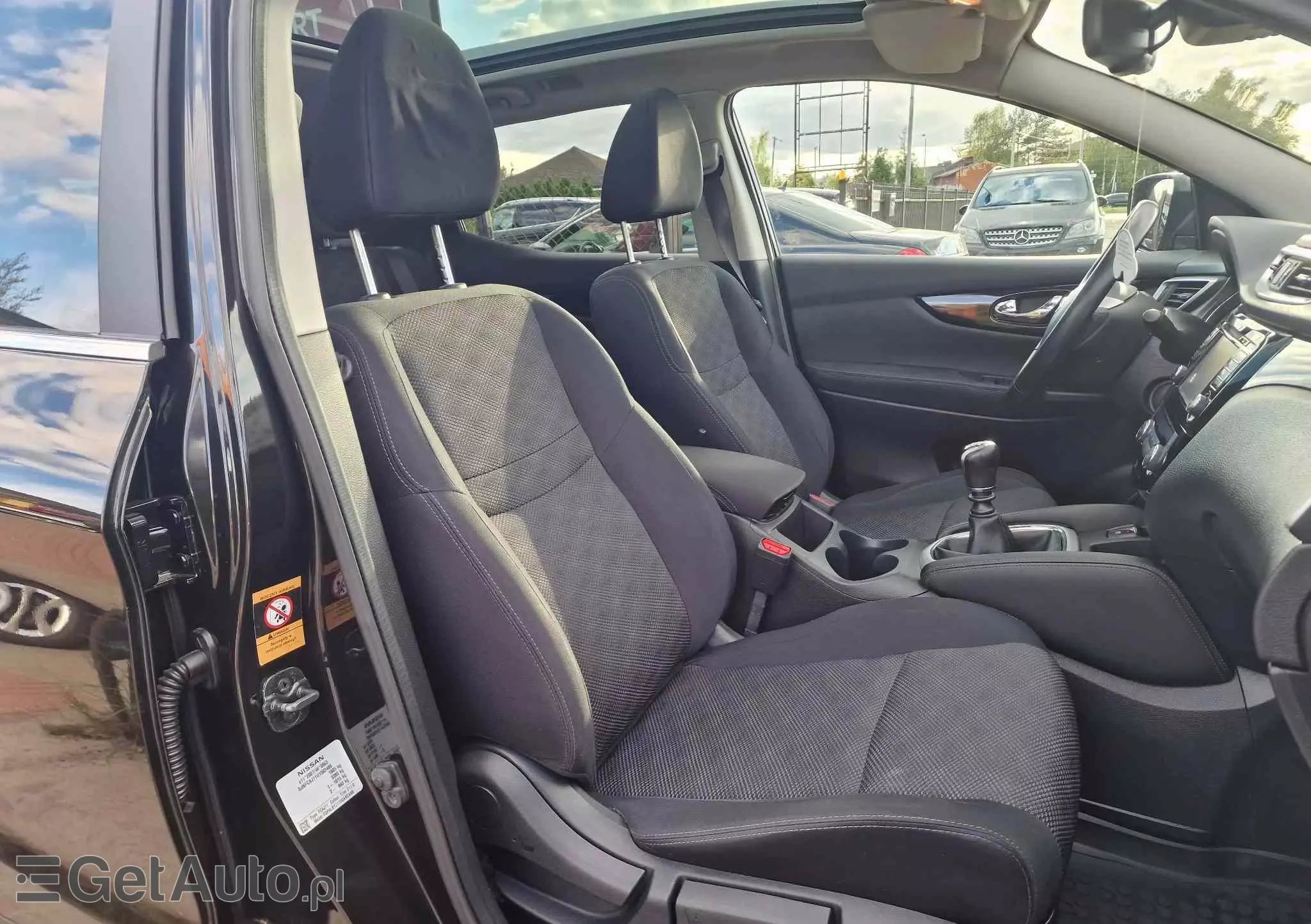 NISSAN Qashqai 1.6 DIG-T N-Connecta