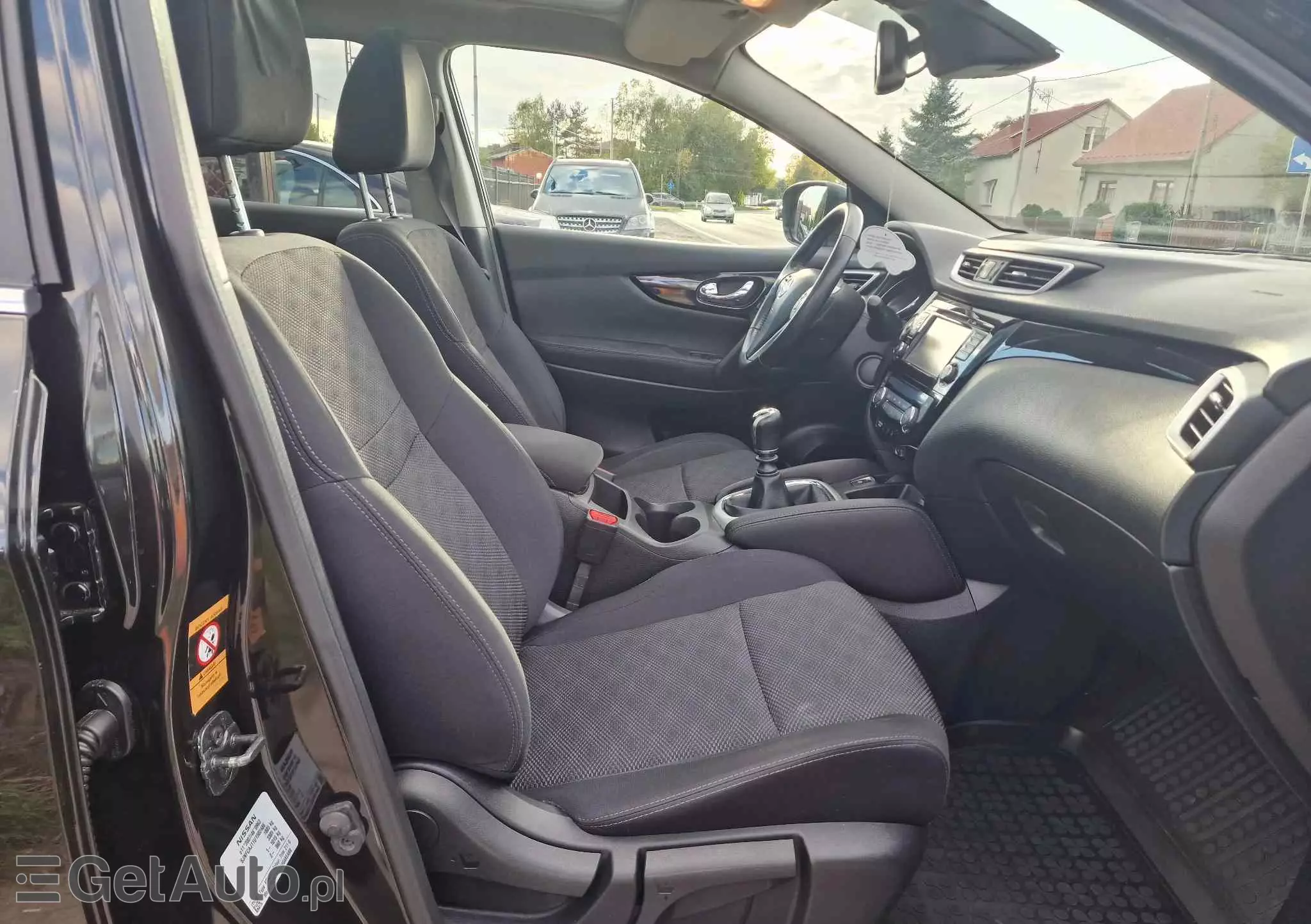 NISSAN Qashqai 1.6 DIG-T N-Connecta