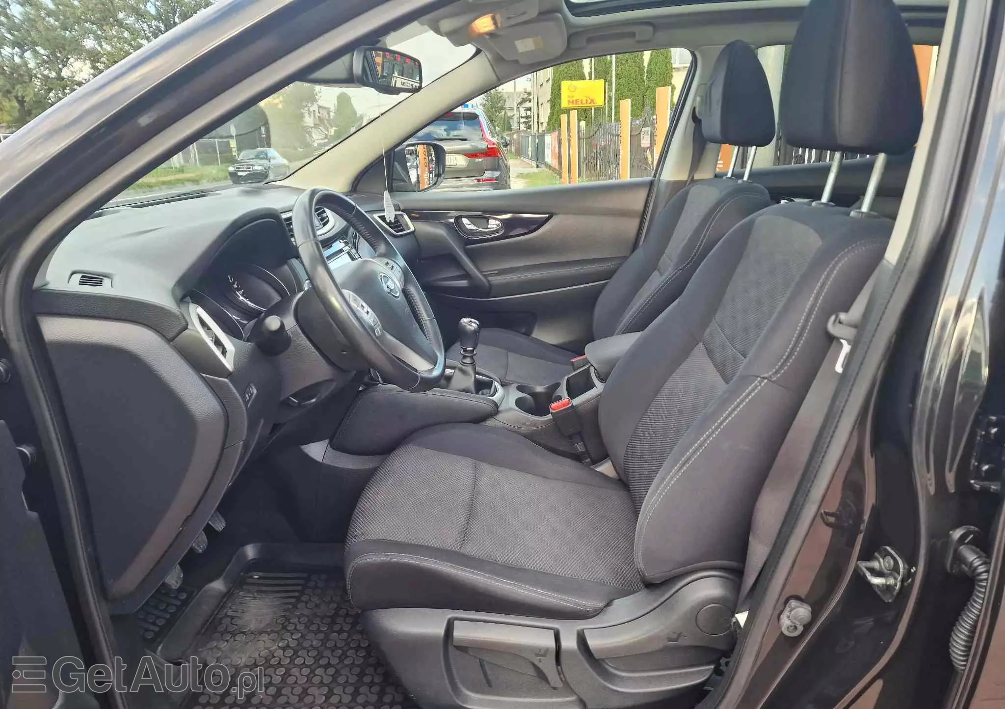 NISSAN Qashqai 1.6 DIG-T N-Connecta