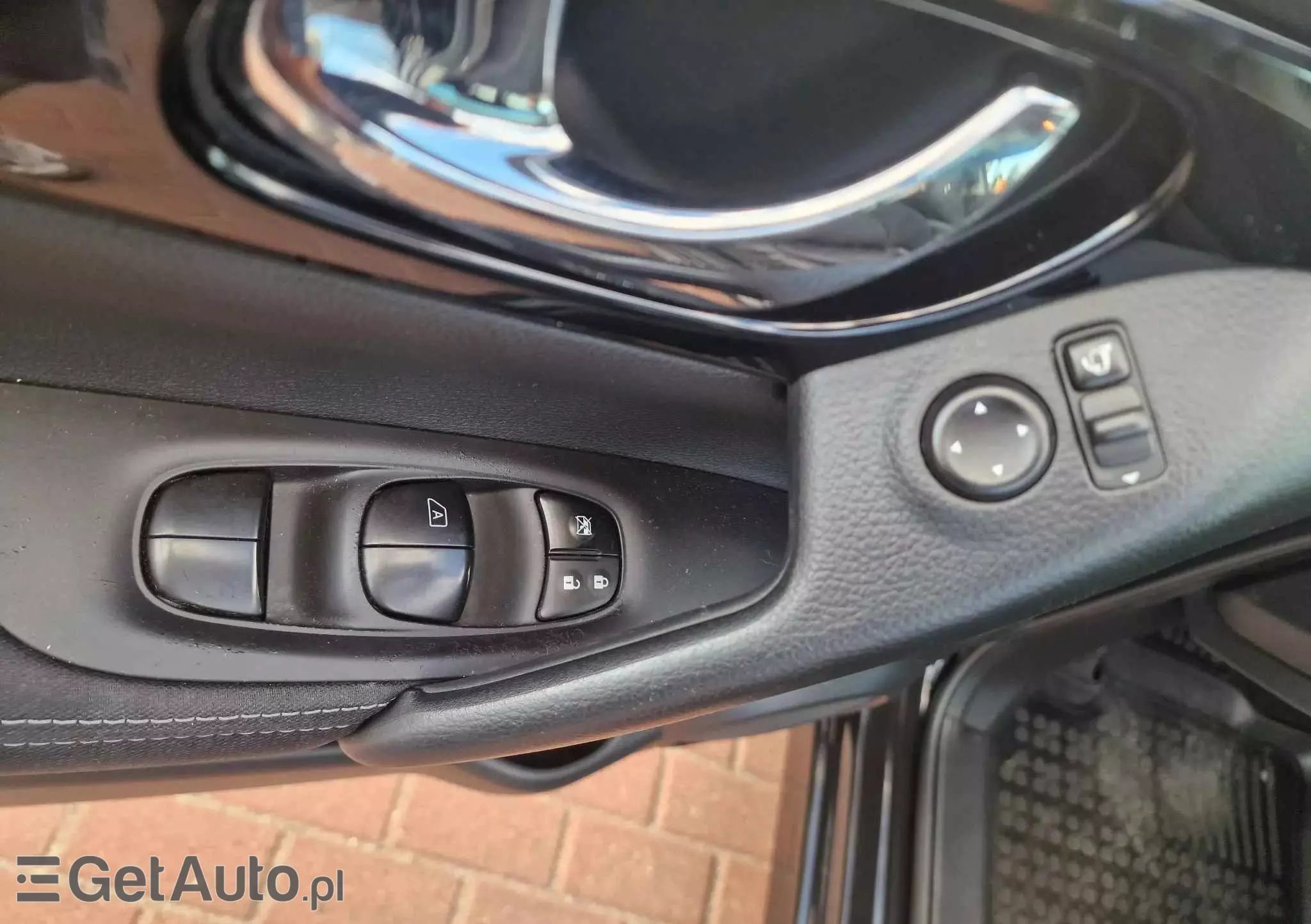 NISSAN Qashqai 1.6 DIG-T N-Connecta