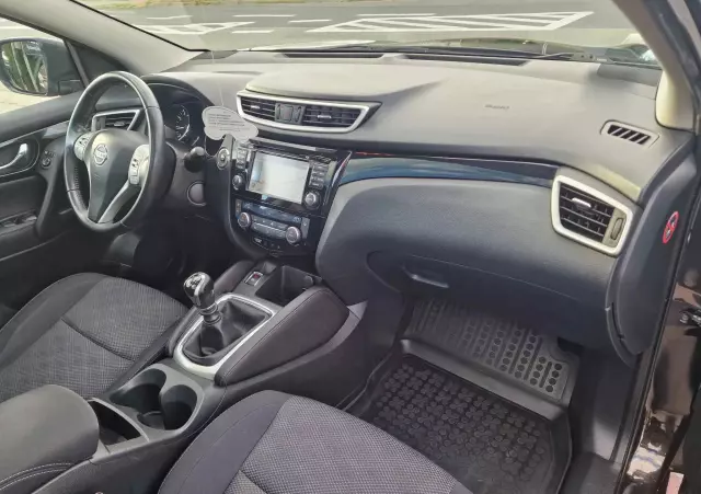 NISSAN Qashqai 1.6 DIG-T N-Connecta