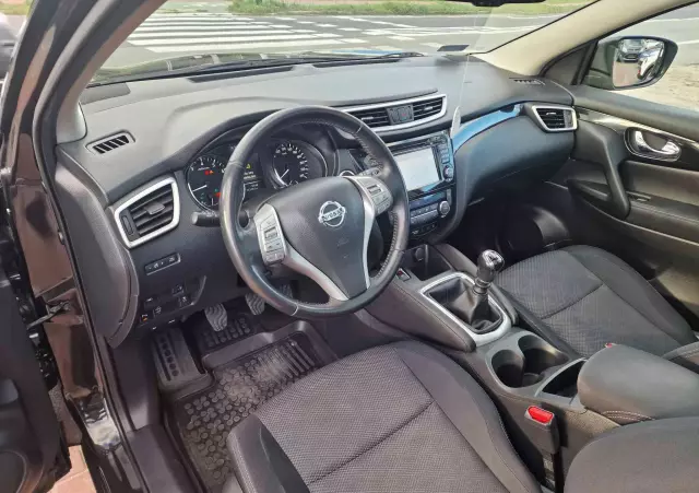 NISSAN Qashqai 1.6 DIG-T N-Connecta