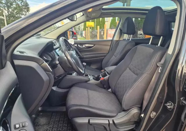 NISSAN Qashqai 1.6 DIG-T N-Connecta