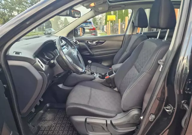 NISSAN Qashqai 1.6 DIG-T N-Connecta