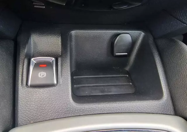 NISSAN Qashqai 1.6 DIG-T N-Connecta