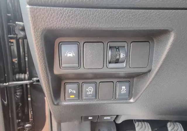 NISSAN Qashqai 1.6 DIG-T N-Connecta