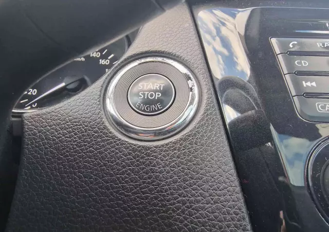 NISSAN Qashqai 1.6 DIG-T N-Connecta